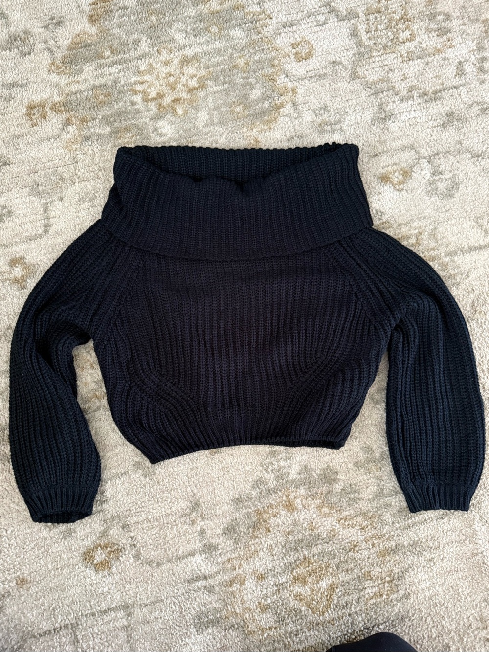 Lulu's Black Off-Shoulder Ribbed Cropped Sweater